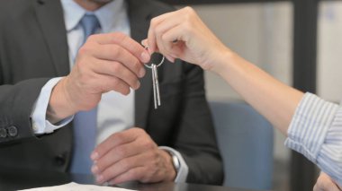 Ev Anahtarı Veren İşadamı 'nın Kapanışı