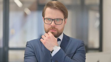 Orta Çağ İşadamı 'nın Yeni Fikir Fırtınası Portresi