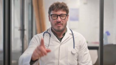 Reddedilen Erkek Doktorun Portresi