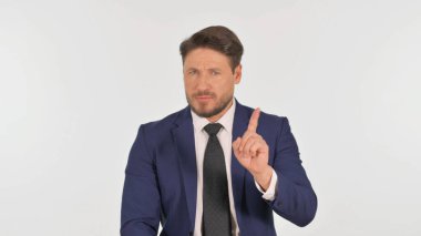 Gergin İş Adamı 'nın Beyaz Arkaplanda Portresi