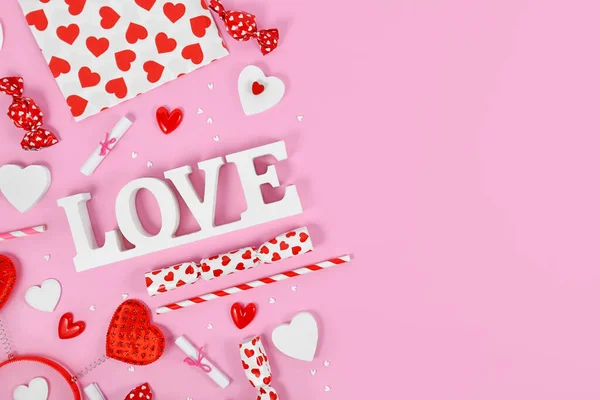День Святого Валентина Любовним Текстом Прикрасами Серця Рожевими Фарбами Рожевому — стокове фото