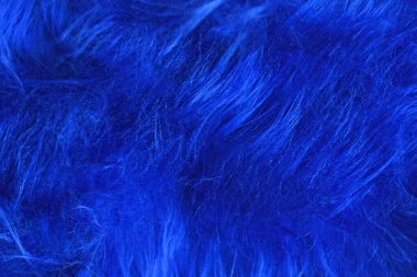 Parlak mavi sentetik sahte kürke yakın çekim