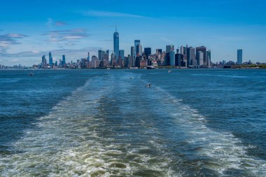New York Limanı 'ndan Lower Manhattan Skyline görüntüsü