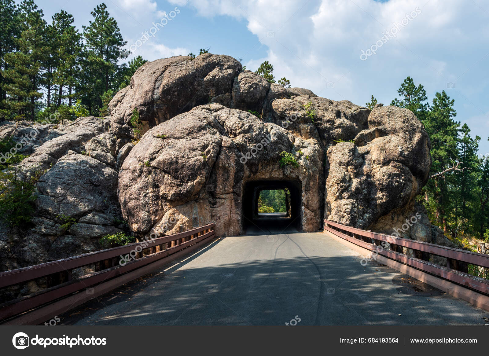 Gideon Tunnel Pigtail Bridge Iron Mountain Road South Dakota Stock