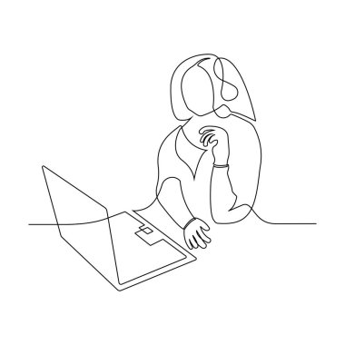 Dizüstü bilgisayarlı sürekli iş kadını sanatı