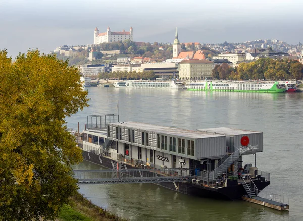 Bratislava Kalesi siste, St. Martin Katedrali Bratislava, Slovakya.