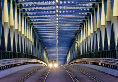Bratislava, Slovakya 'da Tuna Nehri üzerindeki yeni köprü.
