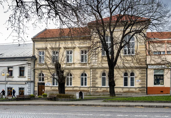 斯洛伐克Zlate Moravce的小学艺术学校 — 图库照片
