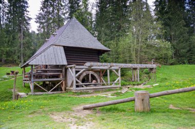 Zuberec açık hava müzesi, Slovakya köy müzesi, değirmen, Slovakya.