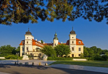 Bernolakovo 'daki konak, Theresia Chateau, Barok Konağı, Kont Esterhazy, Slovakya-