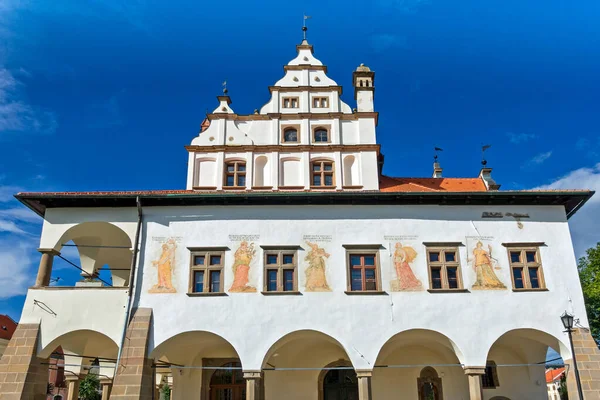 Levoca 'daki tarihi meydan, Rönesans belediye binası, freskler, UNESCO, Slovakya.