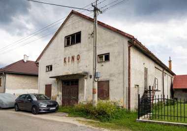 Sumiac, Slovakya 'da işlevsiz sinema.