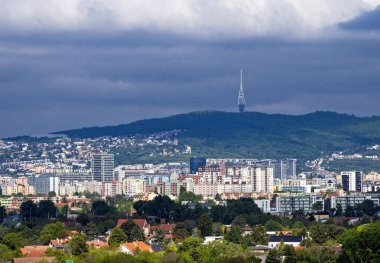 Bratislava 'daki kale, Slovakya Kralı Svatopluk' un heykeli.