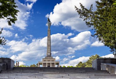 Bratislava 'daki Slavin savaş anıtı, 2. Dünya Savaşı' nda ölen askerlerin anıtı, Slovakya.