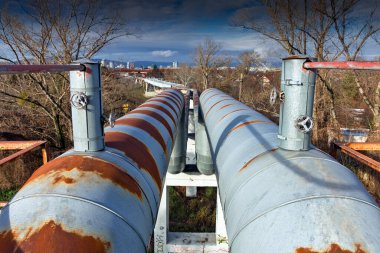 Boru hattı, petrol boru hattı, Slovnaft rafinerisi Bratislava, Slovakya.