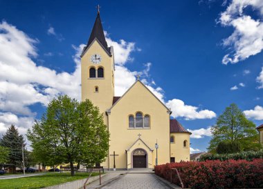 Cifer, Slovakya 'daki Aziz Michal Katolik Kilisesi.