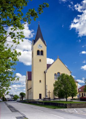 Cifer, Slovakya 'daki Aziz Michal Katolik Kilisesi