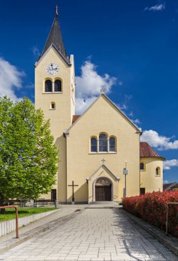 Cifer, Slovakya 'daki Aziz Michal Katolik Kilisesi.