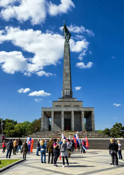 Bratislava 'daki Savaş Kölesi, mezarlık, savaşın 80. yıldönümü, Slovakya.