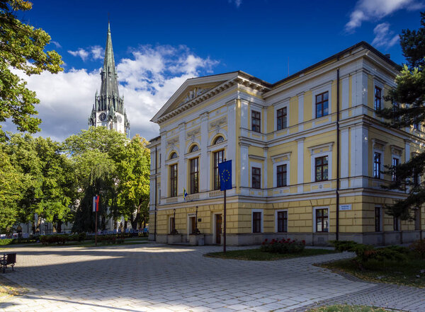 Ратуша в Списка-Нова-Вес, историческое здание, Готическая церковь Успения Пресвятой Богородицы, Словакия.