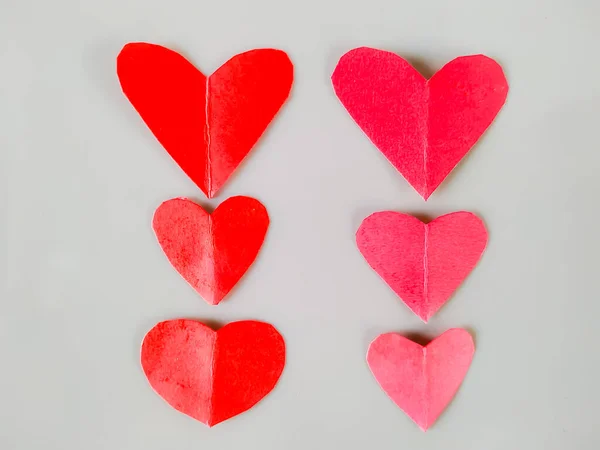 Красная Бумага Сердца Белом Фоне День Святого Валентина Концепции — стоковое фото