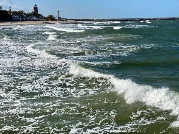Große Schäumende Wellen Krachen Die Ostseeküste — Stockfoto