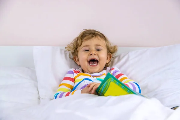 Children Read Book Bed Selective Focus Kid — 스톡 사진
