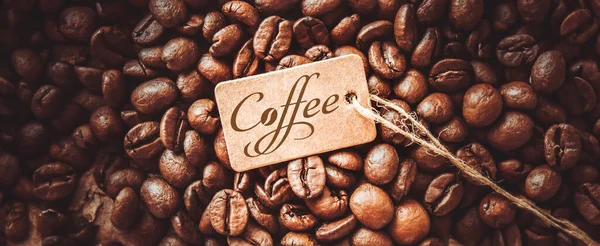 Kahve Çekirdeği Bir Fincan Kahve Seçici Odaklanma Yiyecek — Stok fotoğraf