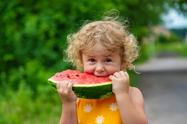 Child Eats Watermelon Park Selective Focus Kid — Fotografia de Stock