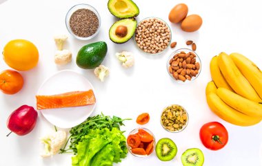 Magnezyum içeren çeşitli ürünler. Seçici odaklanma. yiyecek.