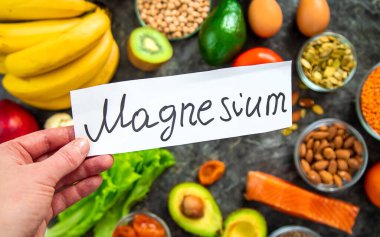 Magnezyum içeren çeşitli ürünler. Seçici odaklanma. yiyecek.