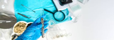 Laboratuvarda toprak testi. Seçici odaklanma. Doğa.