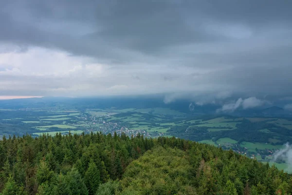 View Lookout Tower Velky Javornik Beskid Mountains Summer Cloudy Evening — Stock Photo, Image