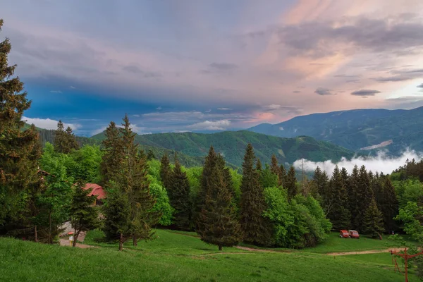 Вид Chalet Suchy Національний Парк Mala Fatra Словаччина Весняний Захід — стокове фото