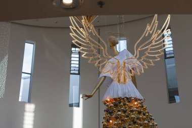 Brno, Çek Cumhuriyeti-26 Kasım 2023: Vankovka alışveriş merkezindeki Noel süsleri 26 Kasım 2023 Brno, Çek Cumhuriyeti