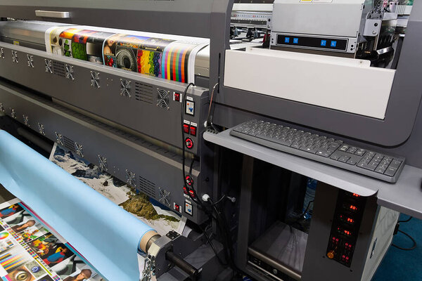 Máquina Impresión Gran Formato Una Imprenta Industria — Foto de Stock
