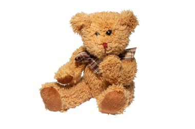 Oyuncak ayı beyaz arka planda izole edilmiş. Oyuncak