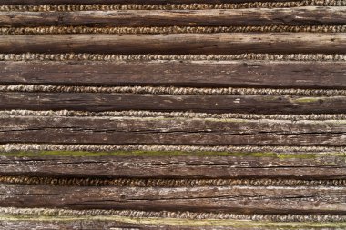 Günlük kaydı yapısı - Arkaplan olarak tarihi ev duvarı.