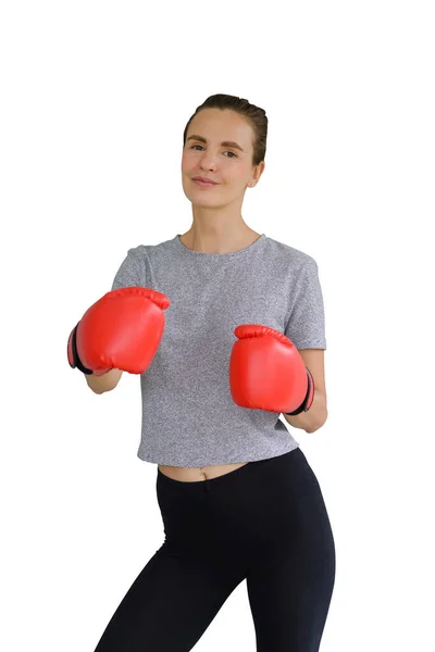 身穿运动服 头戴红色拳击手套的年轻健康女运动员形象在白色背景下被隔离 健康生活方式概念 — 图库照片
