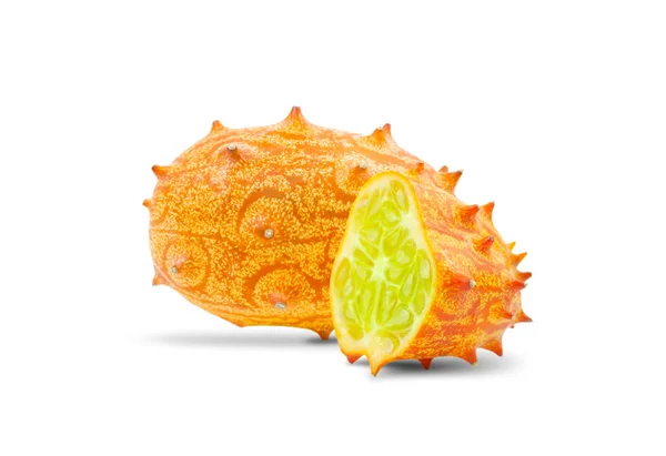 Rijp Kiwano Gehoornde Meloen Geïsoleerd Witte Achtergrond Knippad — Stockfoto