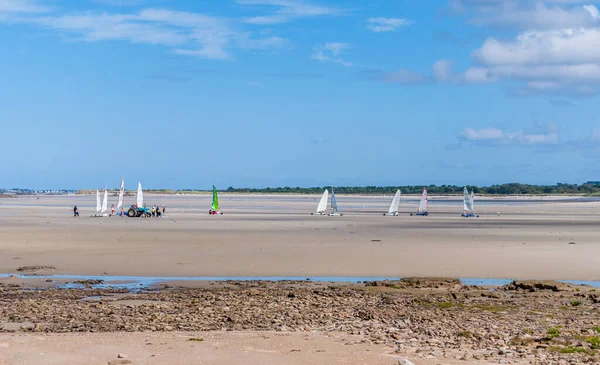 Sand Yachts Low Tide Beach Brittany France — Stock Photo, Image