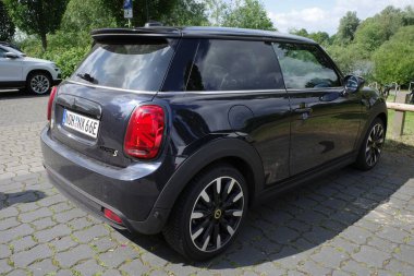 Nordhorn, Almanya - 9 Haziran 2024 Tüm elektrikli mini fıçı S 