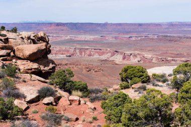 Canyonlands Ulusal Parkı - Moab, Utah, ABD 'deki Grand Viewpoint patikası boyunca manzara