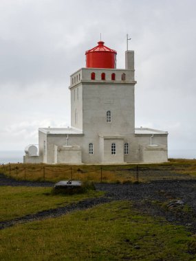 Vik, İzlanda 'daki Dyrholaey Deniz Feneri