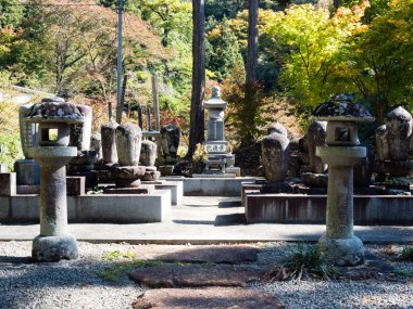 Koshu, Japonya - 26 Ekim 2017: Keitokuin 'de Takeda Katsuyori' ye adanmış bir Budist tapınağı, Takeda klanının son hükümdarı,