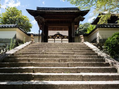 Otsu, Japonya - 21 Ağustos 2018 Saigoku Kannon hac yolculuğunun 14 numaralı tapınağı olan Miidera 'da