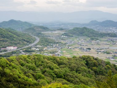 Iyadaniji 'den manzara, Shikoku haccının 71 numaralı tapınağı - Kagawa Bölgesi, Japonya