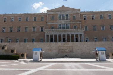 Yunanistan 'ın başkenti Atina' daki Sintagma Meydanı 'ndaki Yunan Parlamentosu binası. Yüksek kalite fotoğraf