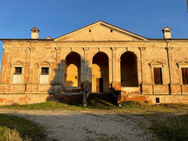 Villa Gazzotti is a Venetian villa designed by Andrea Palladio in 1542-1543, is a UNESCO World Heritage Site. It was commissioned by Taddeo Gazzotti. 