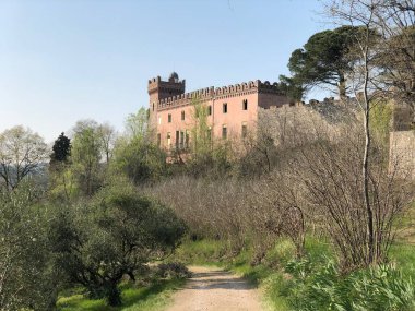 Castello dei Maltraverso İtalya 'nın Vicenza eyaletinde yer alan bir ortaçağ şatosudur.. 